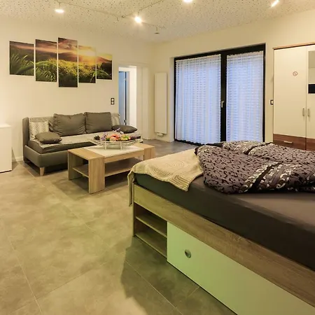 Apartments Leverkusen City Леверкузен