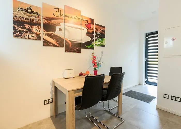 Apartments Leverkusen City شقة